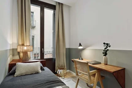 整套公寓 在 Carrer de les Jonqueres, 11, Ciutat Vella, 08003 Barcelona, Spain, 29的图像19