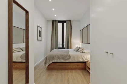 整套公寓 在 Carrer de les Jonqueres, 11, Ciutat Vella, 08003 Barcelona, Spain, 29的图像21