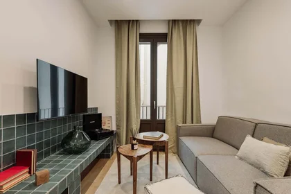 Dairenin tamamı konumu Carrer de les Jonqueres, 9, Ciutat Vella, 08003 Barcelona, Spain, 16 29 görüntüsü