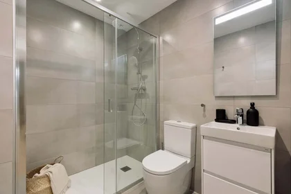 Dairenin tamamı konumu Carrer de les Jonqueres, 9, Ciutat Vella, 08003 Barcelona, Spain, 21 29 görüntüsü