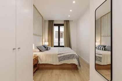 Dairenin tamamı konumu Carrer de les Jonqueres, 9, Ciutat Vella, 08003 Barcelona, Spain, 22 29 görüntüsü