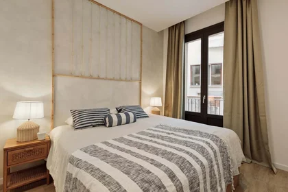 Dairenin tamamı konumu Carrer de les Jonqueres, 9, Ciutat Vella, 08003 Barcelona, Spain, 4 29 görüntüsü