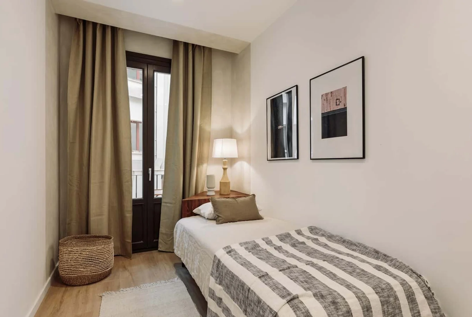 Carrer de les Jonqueres, 9, Ciutat Vella, 08003 Barcelona, Spain