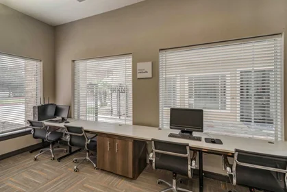 Estudio en residencia en 4600 Elmont Dr, Austin, TX 78741, United States, imagen 39 de 49