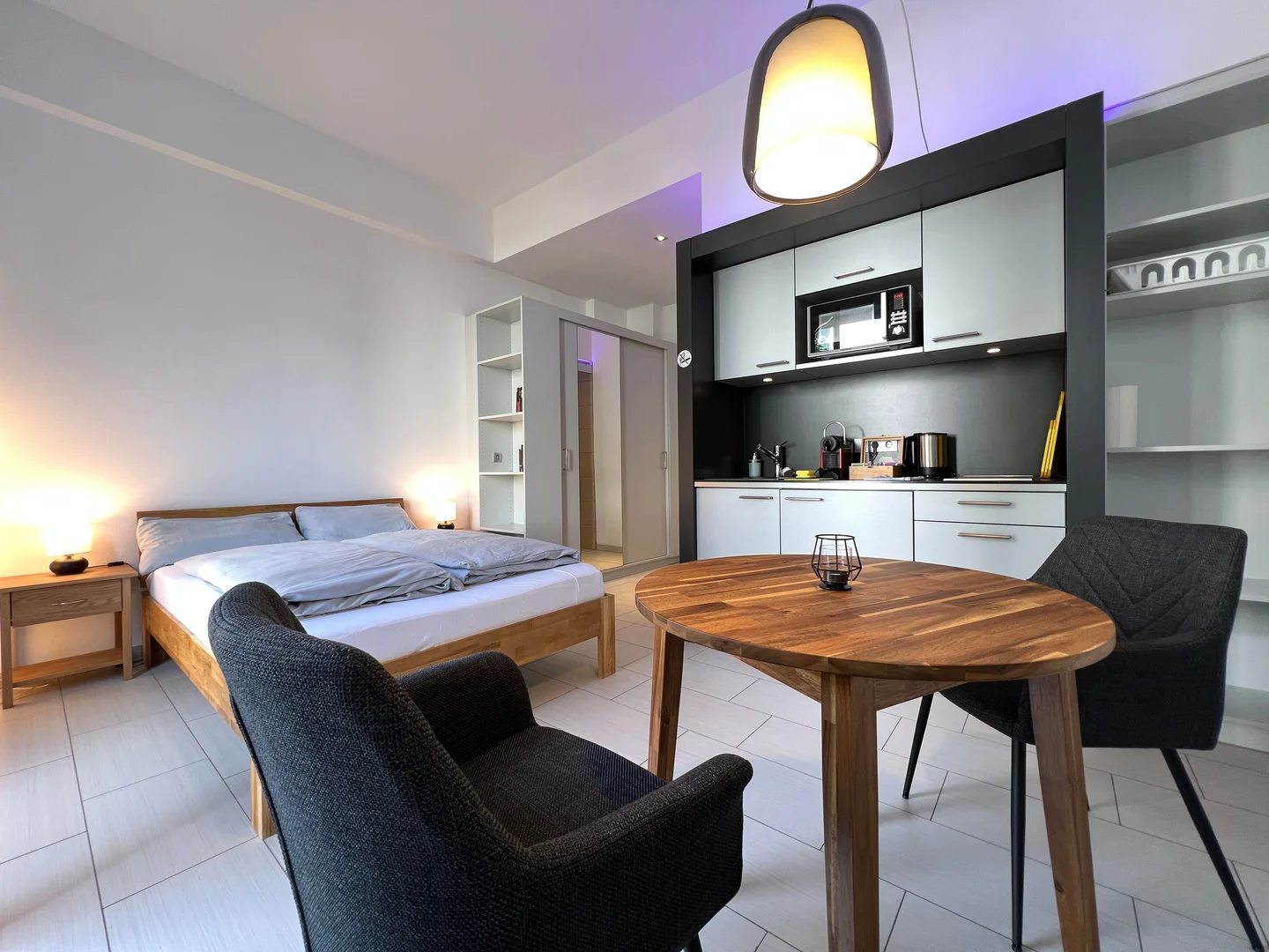 Cozy room for students available in 