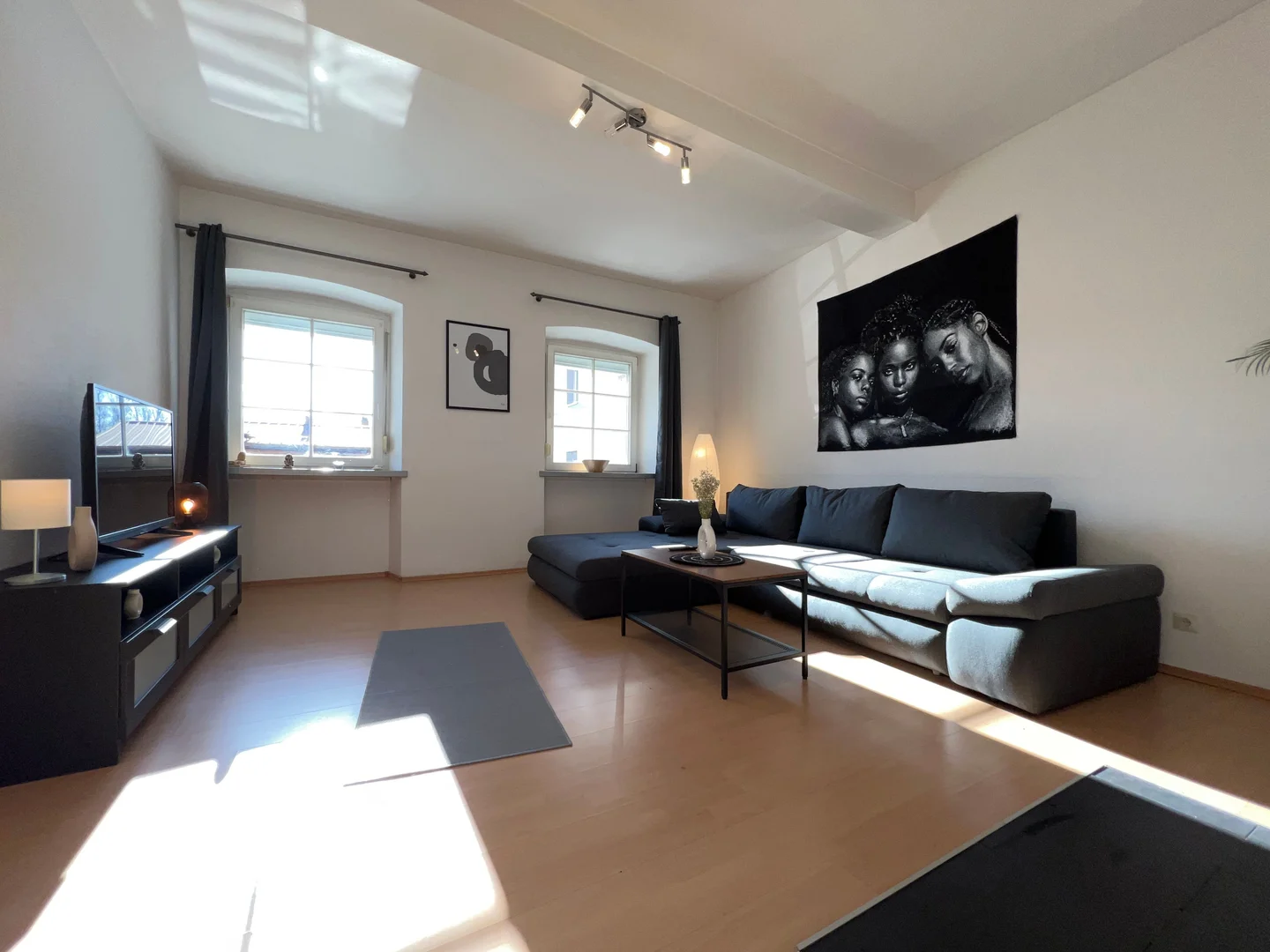 Funktionelles Studentenzimmer perfekt zum Studieren in
