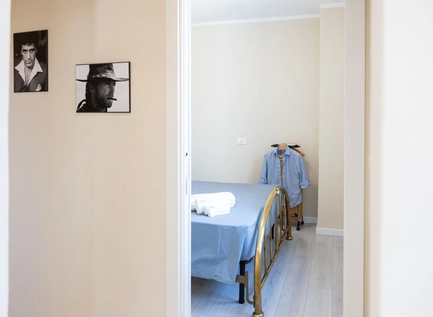 Economical student room with convenient location in