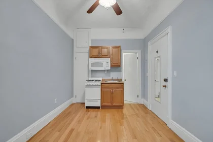 Studio in residence at 290, Commonwealth Ave., Unit 24, Back Bay, Boston, MA, 02115, image 12 of 32