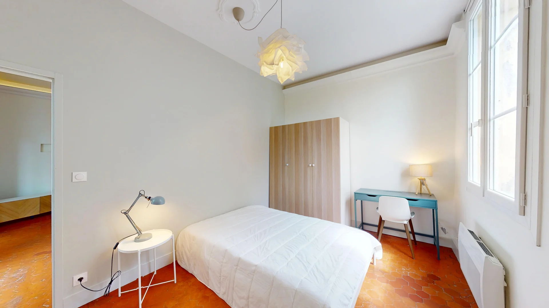 Student-friendly room in  with modern amenities