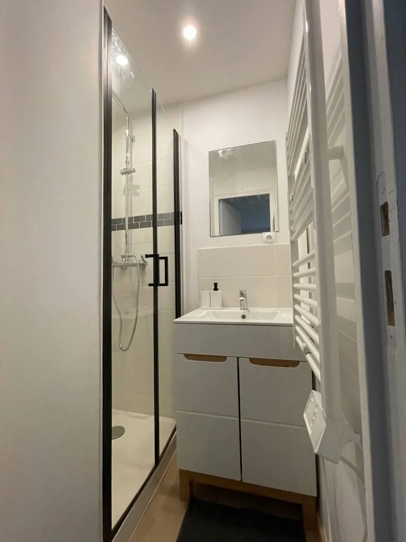 Quarto amigo do estudante em  com comodidades modernas