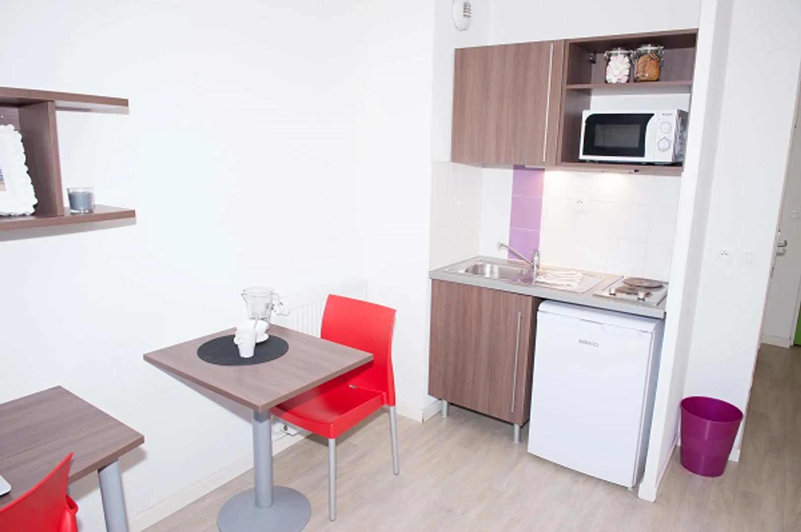 Habitación para estudiantes en  con modernas comodidades