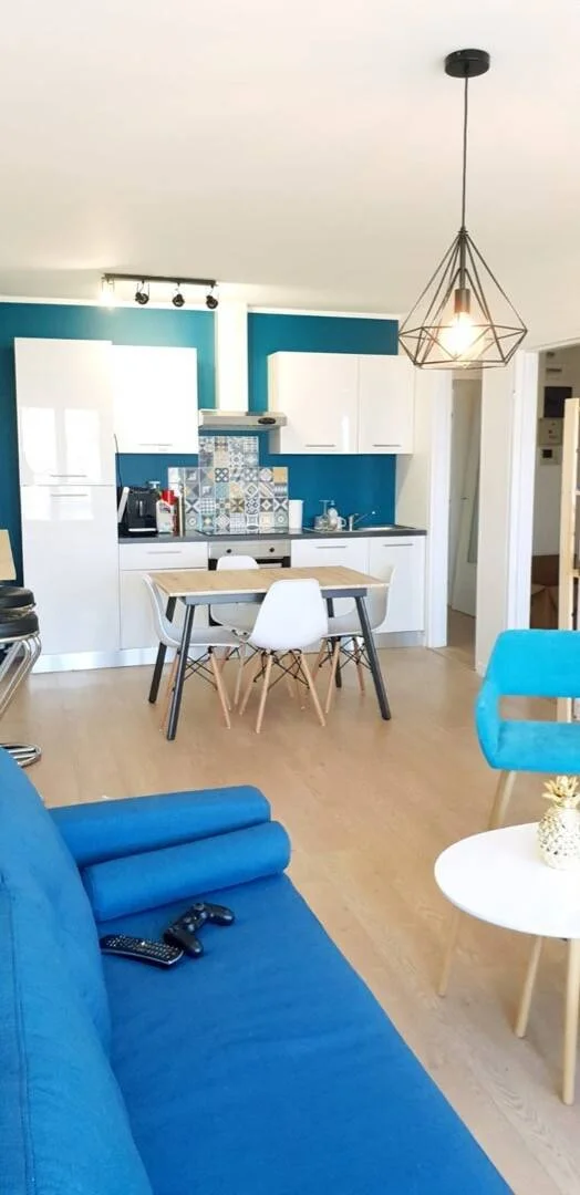 Habitación asequible para estudiantes con buena iluminación en 