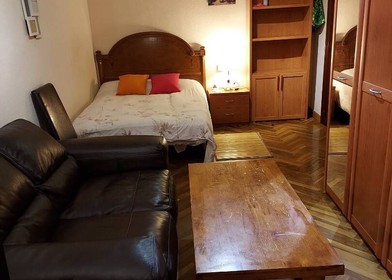 Renting rooms by the month in Salamanca