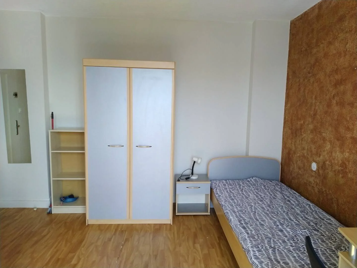 Wygodny i przestronny pokój studencki w 