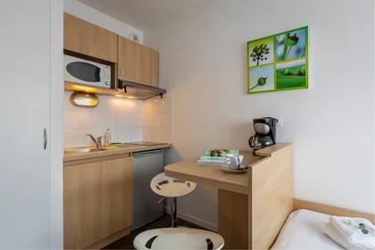 Private room in residence at Troyes, 10000, image 2 of 11