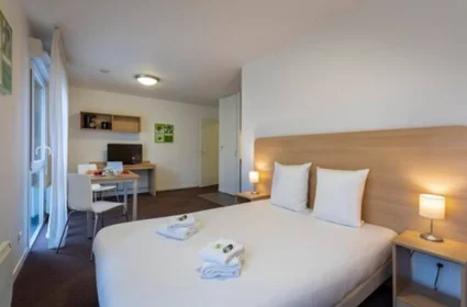 Private room in residence at Troyes, 10000, image 5 of 11