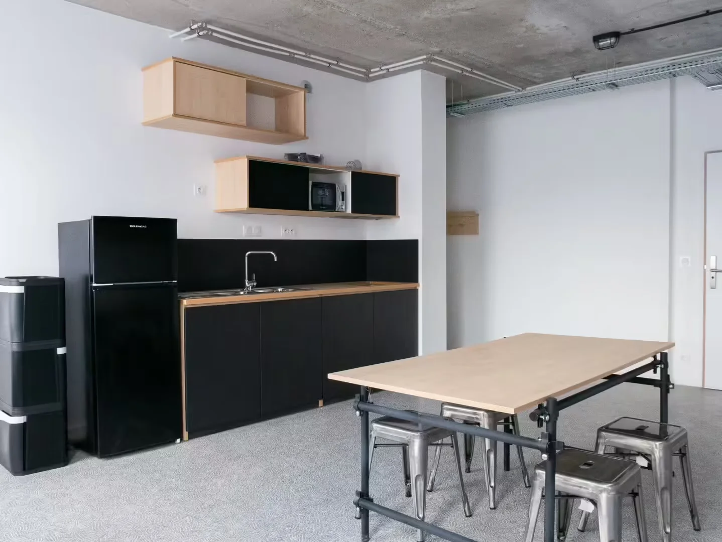 Funktionelles Studentenzimmer perfekt zum Studieren in 