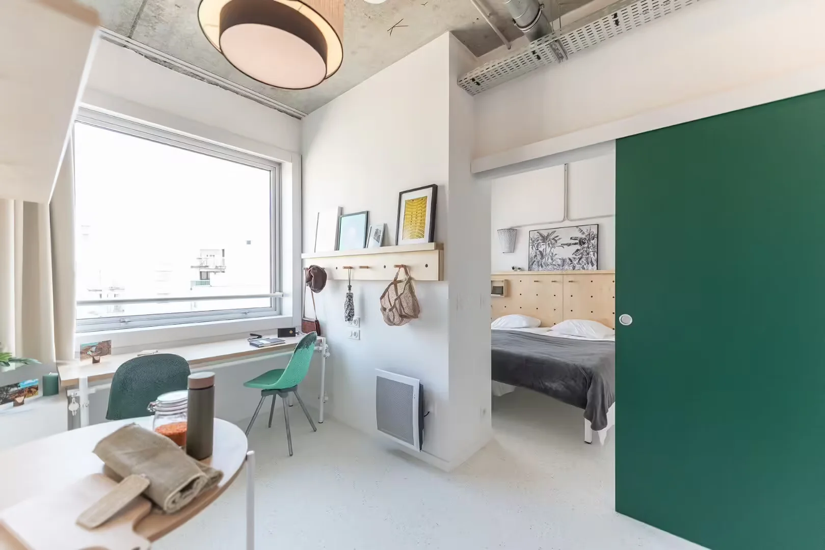 Helles und luftiges Studentenzimmer mit einfachem Zugang zur Universität in 