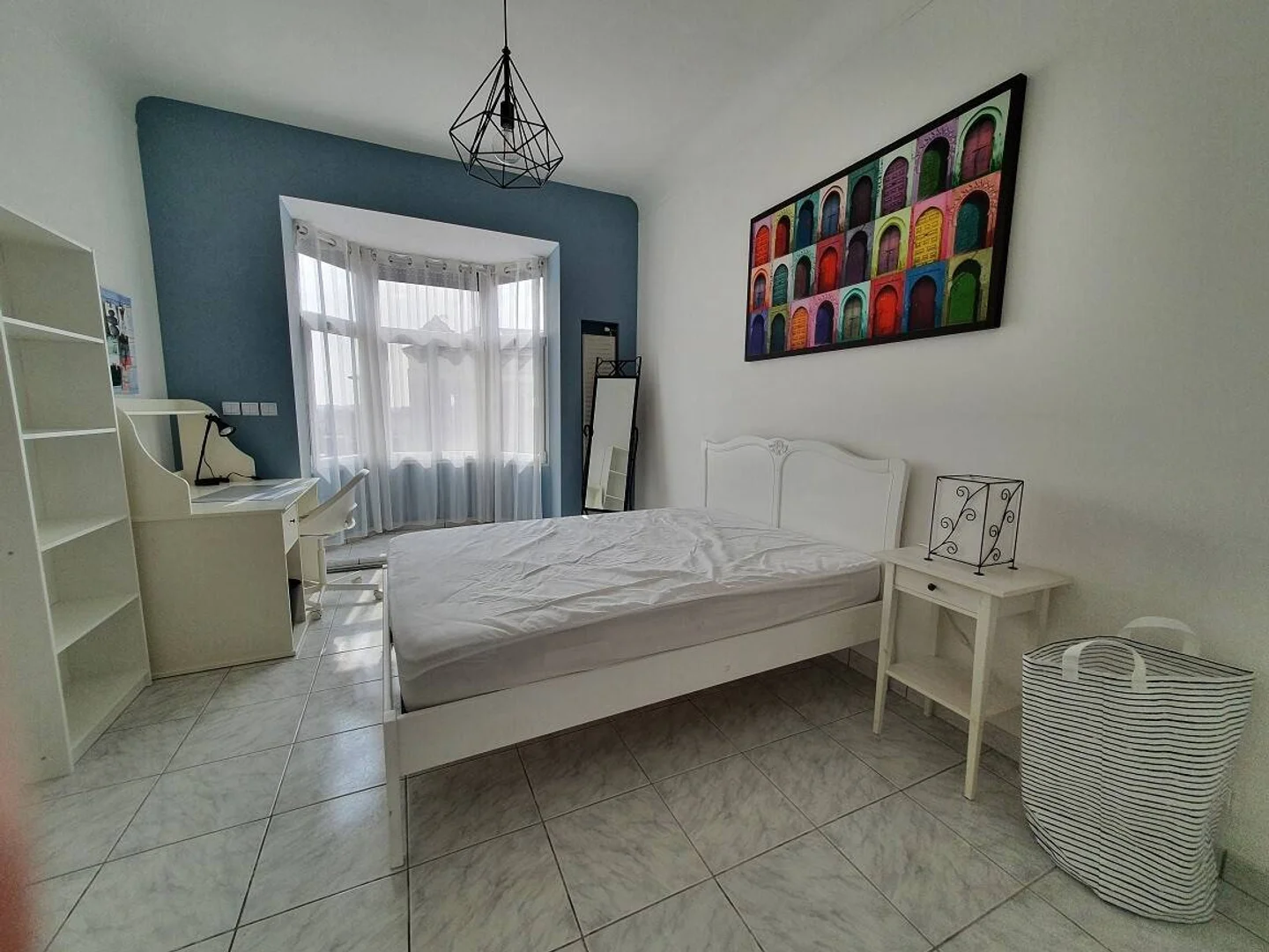 Chambre d'étudiant confortable et spacieuse dans 
