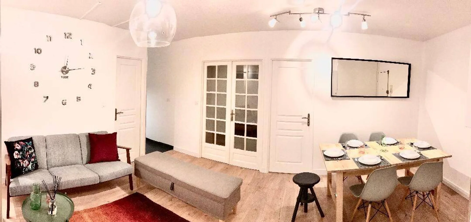 Chambre à louer dans un appartement d'étudiant à , entièrement meublée