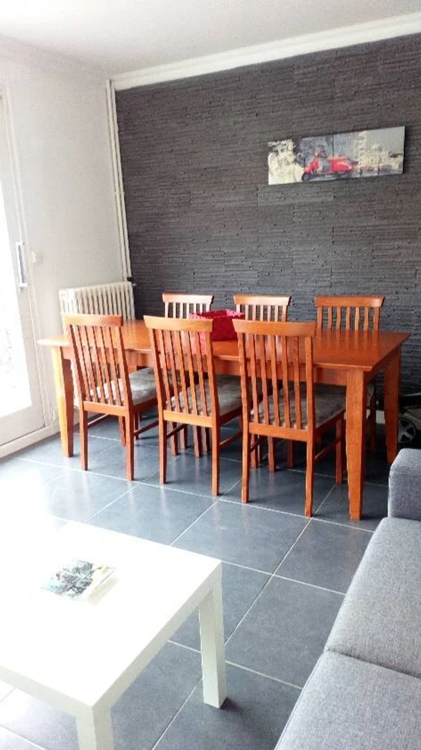 Habitación para estudiantes en  con modernas comodidades