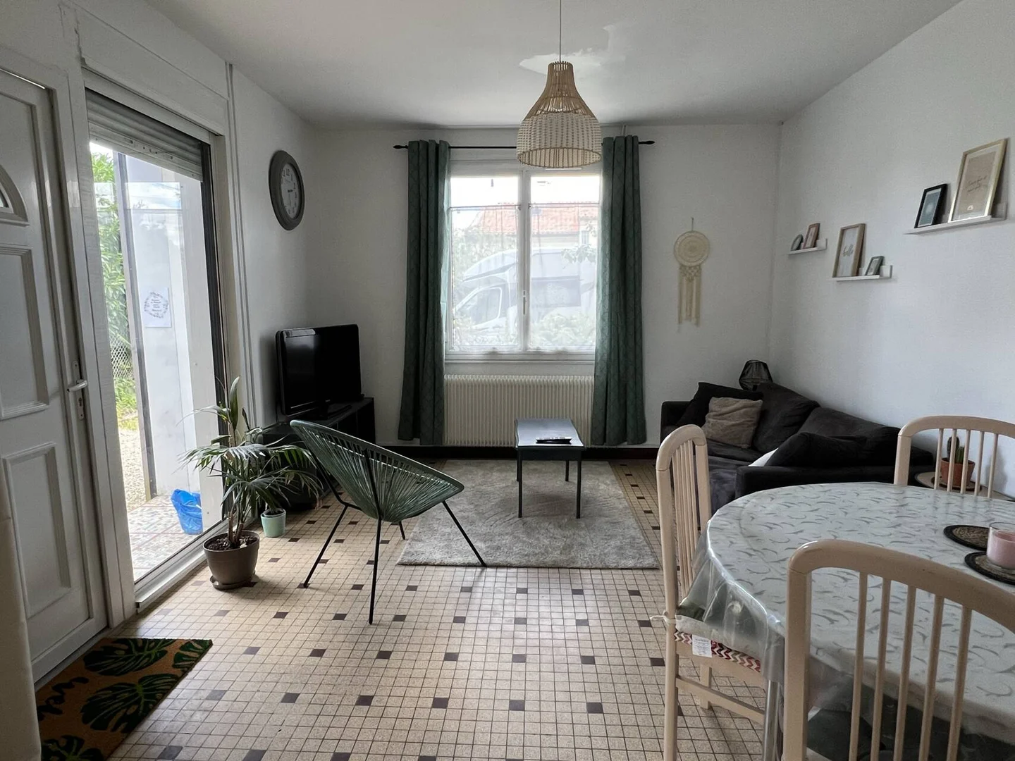Chambre d'étudiant confortable et spacieuse dans 