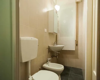 Privatzimmer in der Piazza Manfredi Azzarita, 4, 40122 Bologna BO, Italy, bild 22 von 29