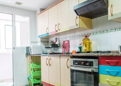 Habitación privada muy luminosa en Burjassot