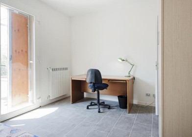 Alquiler de habitación en piso compartido en roma