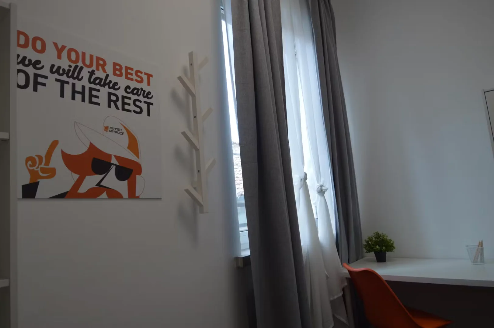 Zimmer in Studentenwohnung in  zu vermieten, voll möbliert