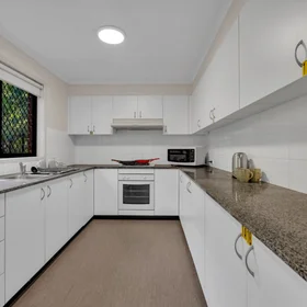 Quarto privado em residência em 122 Culloden Rd, Marsfield NSW 2122, Australia, imagem 3 de 22