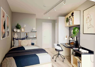 Quarto privado em residência em 162 Dundee St, Edinburgh EH11 1FH, United Kingdom, imagem 2 de 12