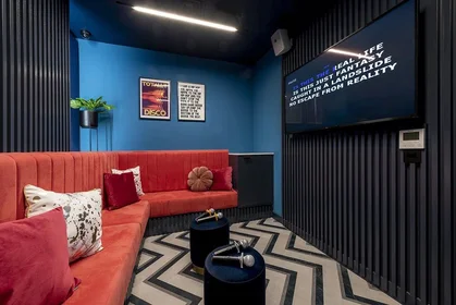 Quarto privado em residência em 162 Dundee St, Edinburgh EH11 1FH, United Kingdom, imagem 10 de 12
