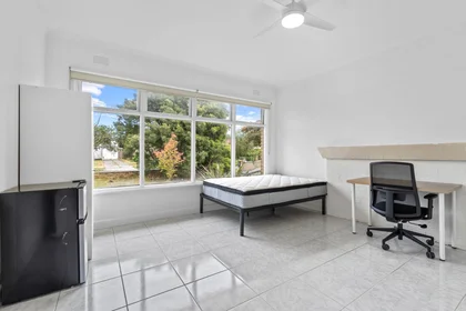 Quarto compartilhado em residência em 18 Marshall Ave, Clayton VIC 3168, imagem 9 de 23