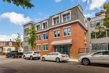 Alojamiento entero en residencia en 906, East 2nd, Unit 307, South Boston, Boston, MA, 02127, imagen 3 de 11