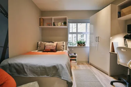 Chambre privée à King's Mill Lane, image 1 de 7