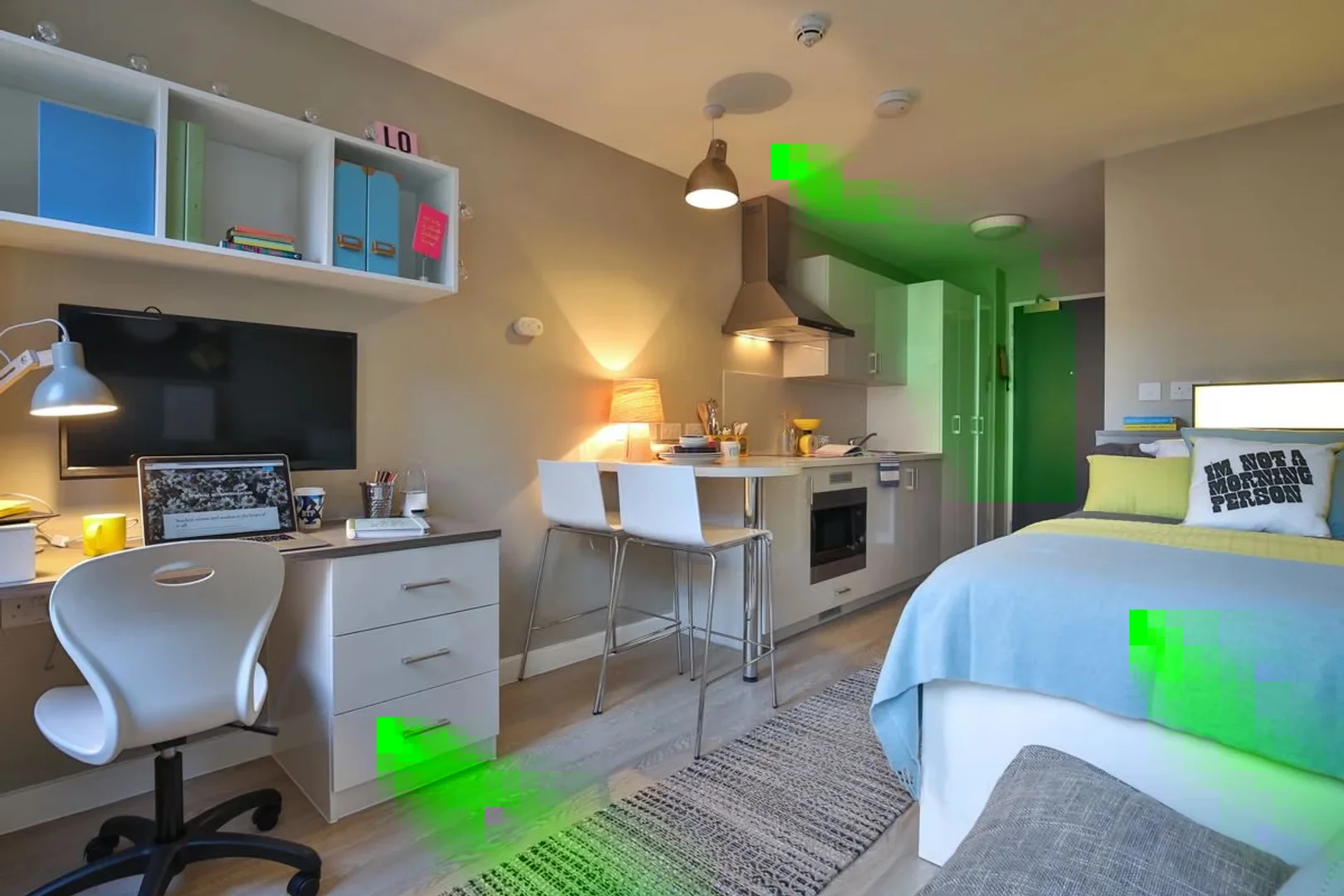 Bright and airy student room with easy university access in 