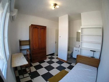 Quarto privado em Perpignan, 66100, imagem 8 de 27