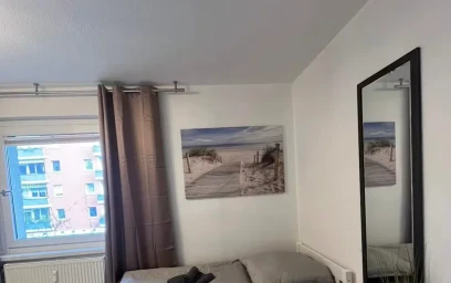 Entire apartment at Moldaustraße, Bezirk Lichtenberg, image 4 of 10