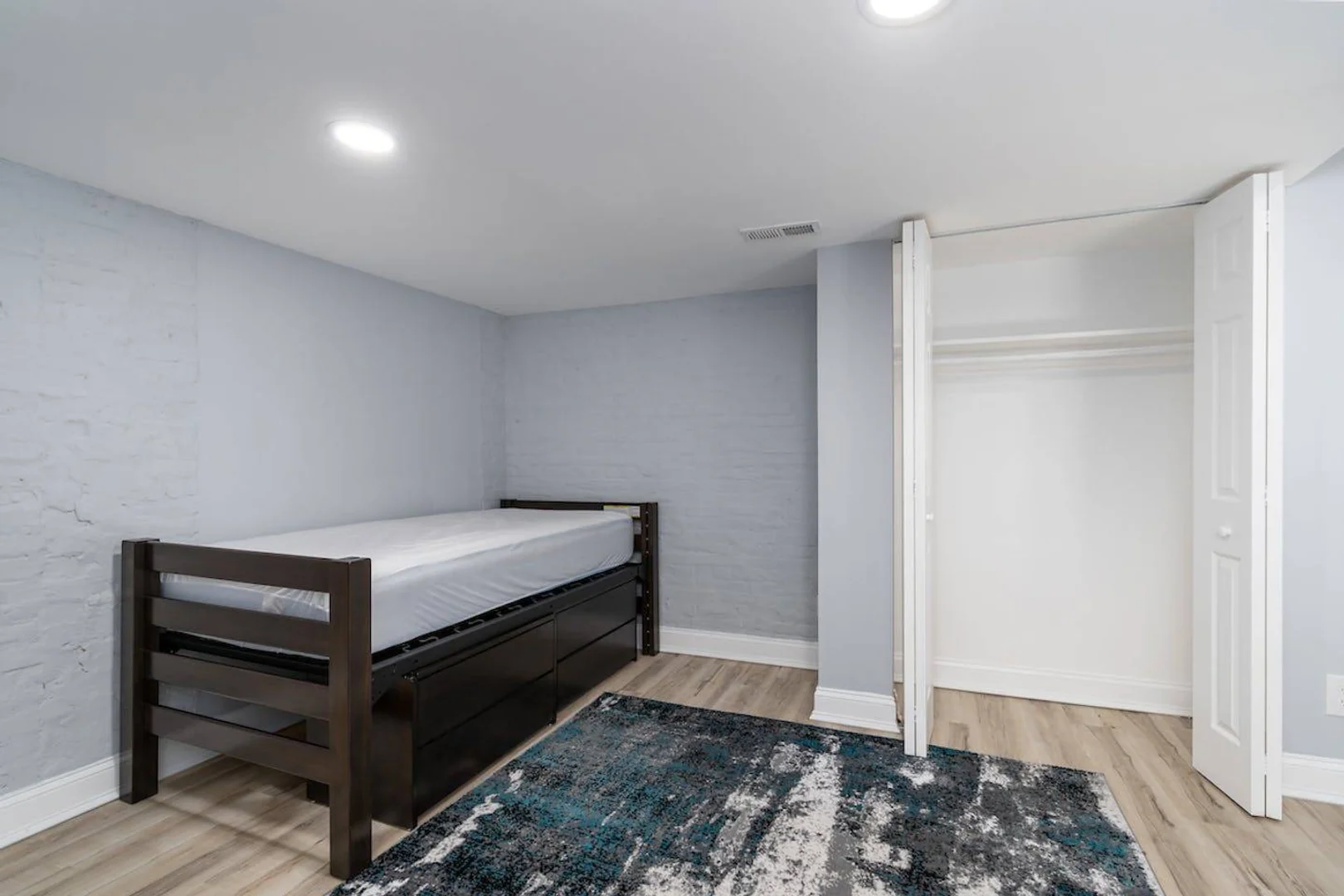 201 5th St NE, Washington, DC 20002, USA