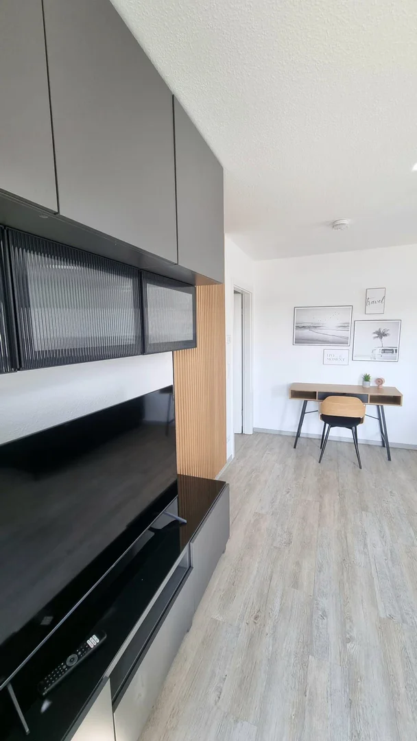 Habitación acogedora para estudiantes disponible en 