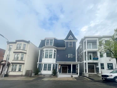 Gesamte Unterkunft im Wohnheim in der 360, Meridian St., Unit 3, East Boston, Boston, MA, 02128, bild 15 von 18