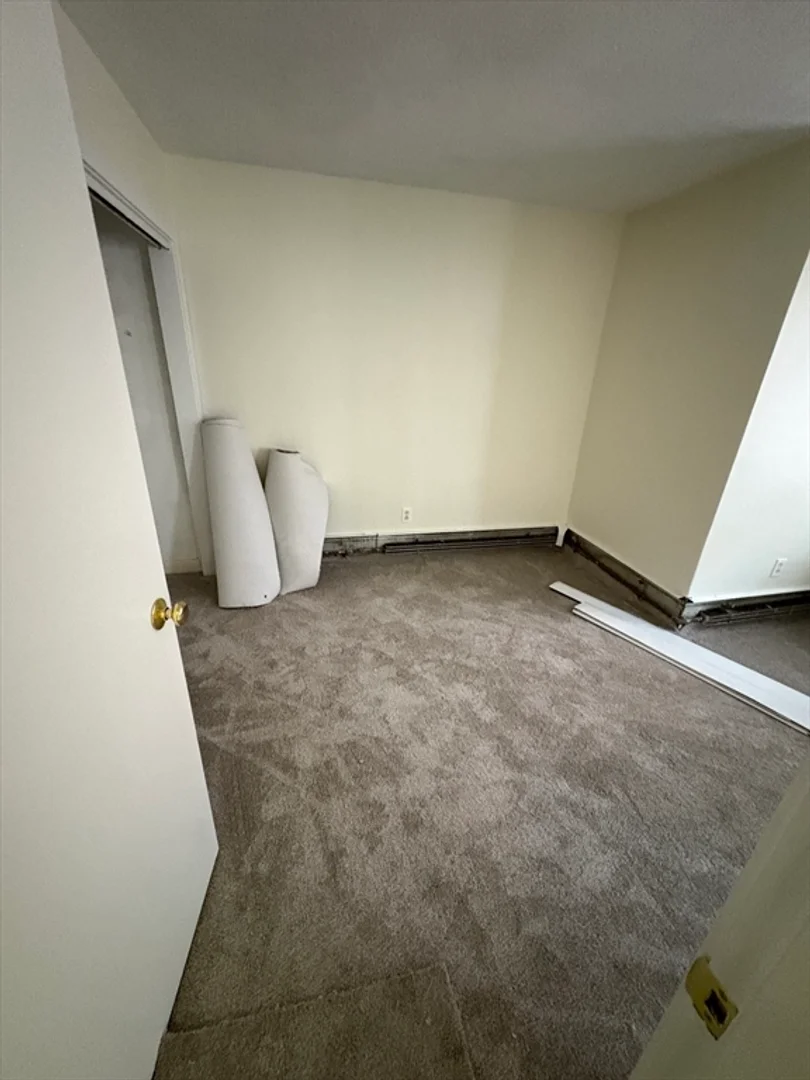 3, Lewis St., Unit 2, North End, Boston, MA, 02109