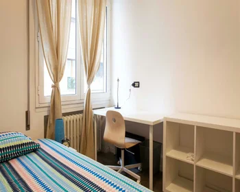 Private room at Via delle Lame, Porto, image 1 of 10