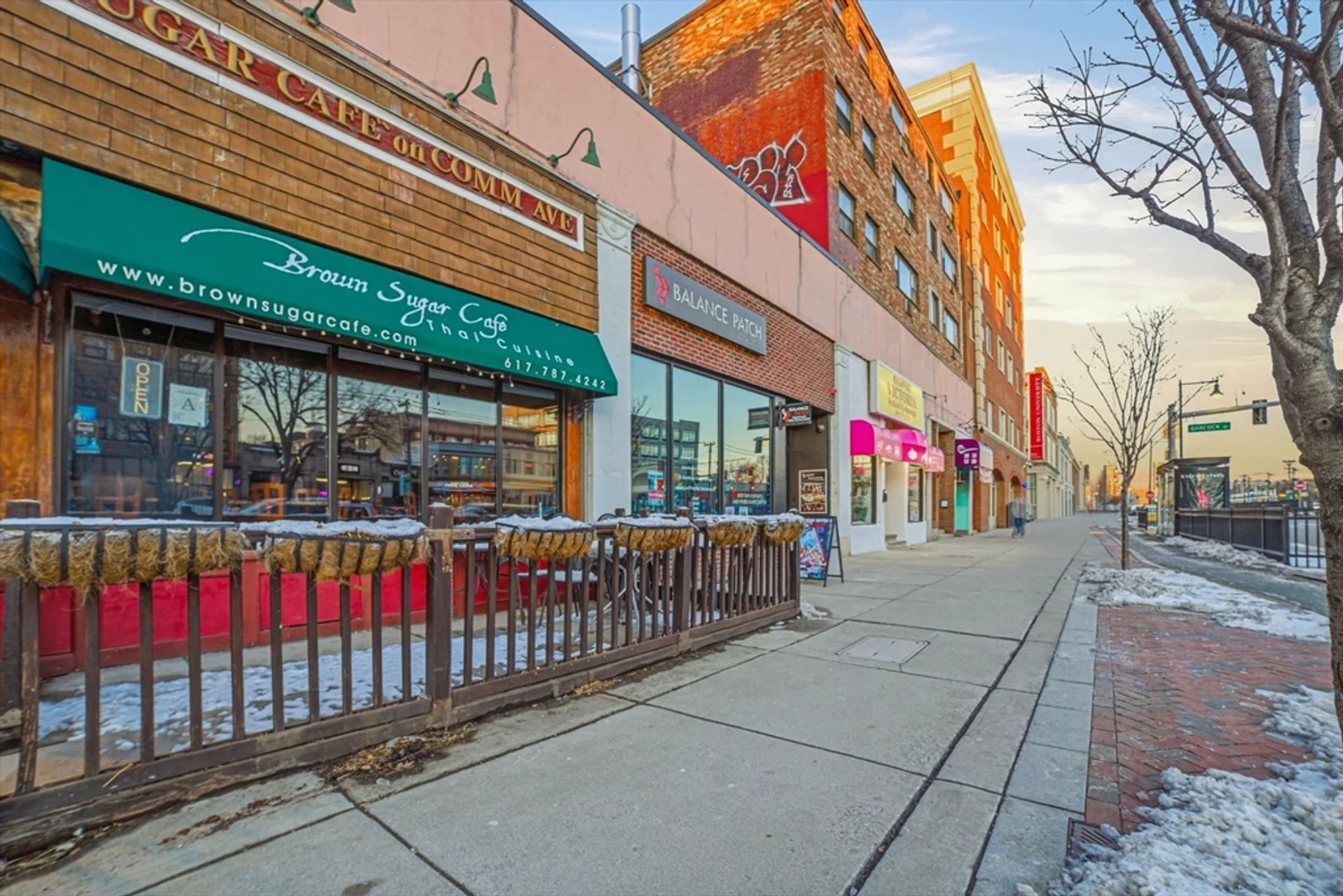 1035, Commonwealth Ave., Unit 305, Allston, Boston, MA, 02215