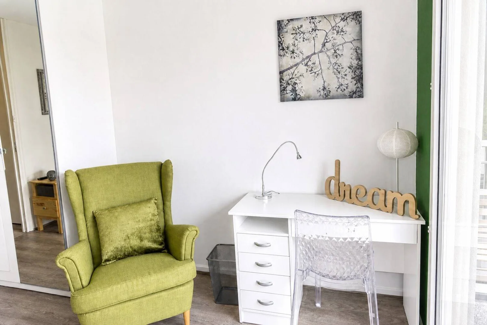 Habitación asequible para estudiantes con buena iluminación en 