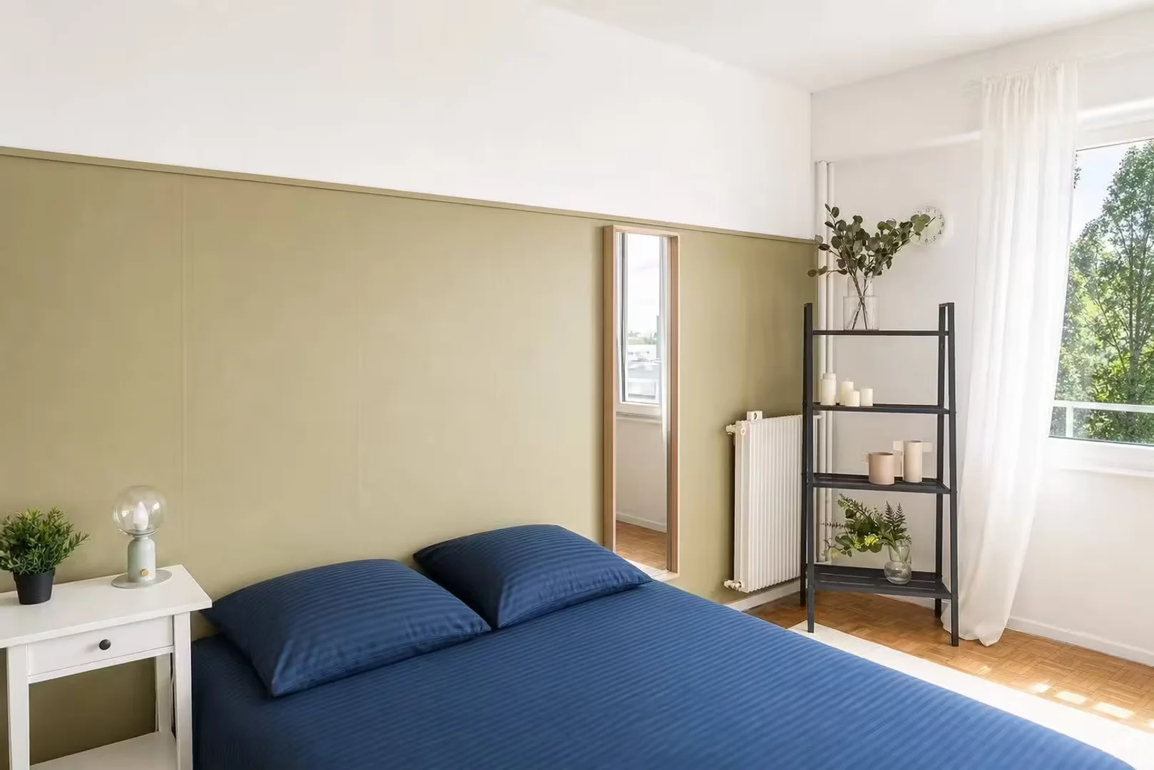 Bezahlbares Zimmer für Studenten mit ausreichender Beleuchtung in 