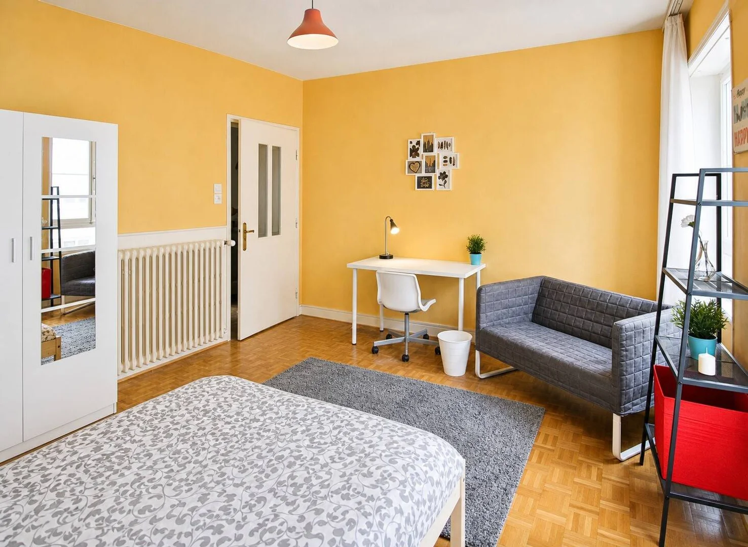 Cozy room for students available in 