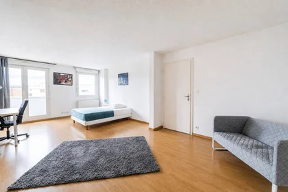 Zimmer zur Miete in einer WG in {area}