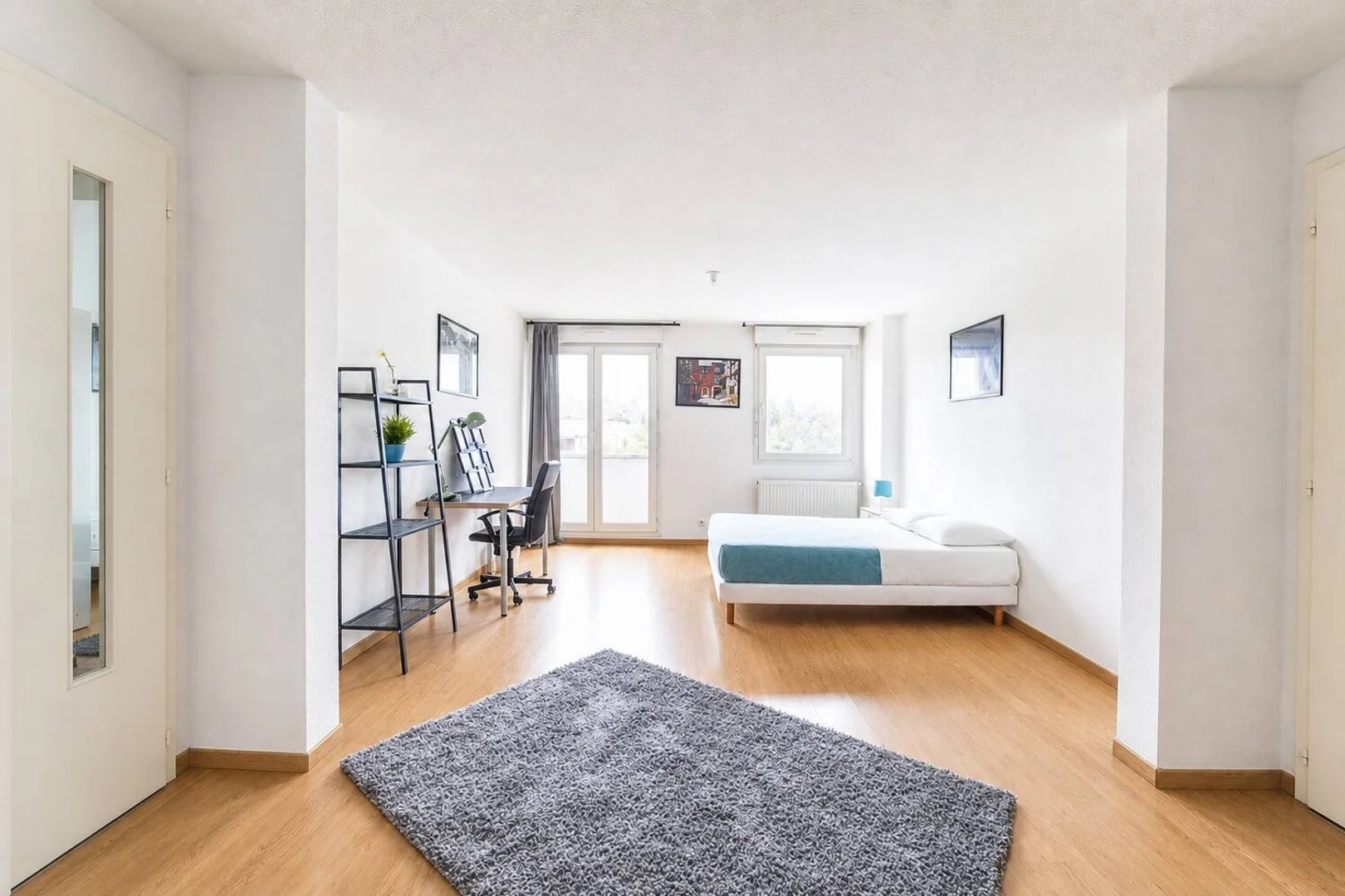 Zimmer in Studentenwohnung in  zu vermieten, voll möbliert